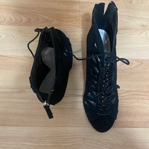 Black lace up heels size 10